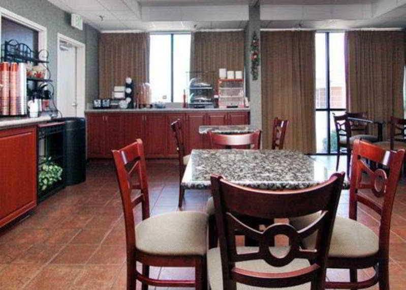 Quality Inn Prattville I-65 Bagian luar foto